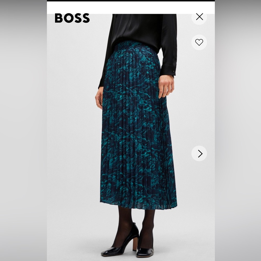 Hugo Boss NWT A-line Plissé skirt in regular fit with seasonal print